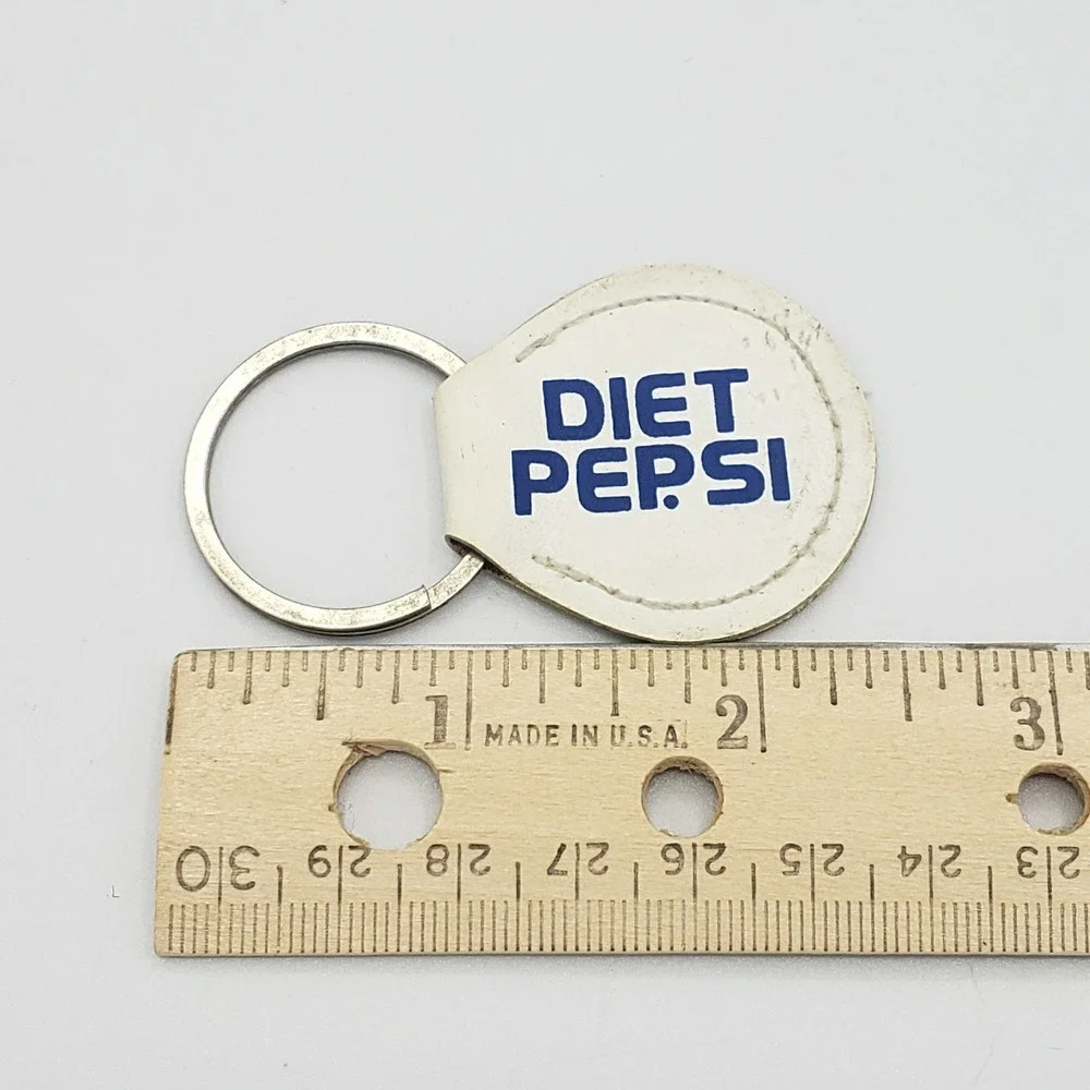 Vintage Diet Pepsi‎ Cola Soda Keychain Contest Advertising Premium